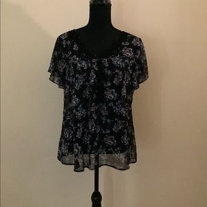 Torrid Back and Floral Blouse Size 00
